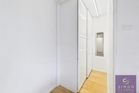undefined, Ashbourne Close, Woodside Park, N12