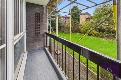 undefined, Ashbourne Close, Woodside Park, N12