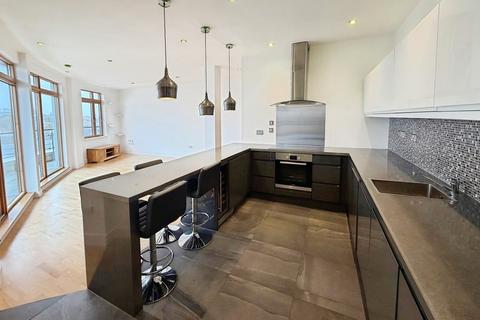 2 bedroom penthouse for sale, Penthouse at Magellan House, Armouries Way