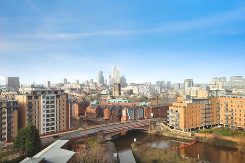 2 bedroom penthouse for sale, Penthouse at Magellan House, Armouries Way