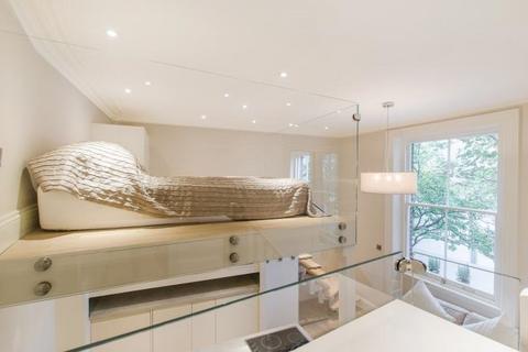 undefined, Earls Court Road, London, SW5