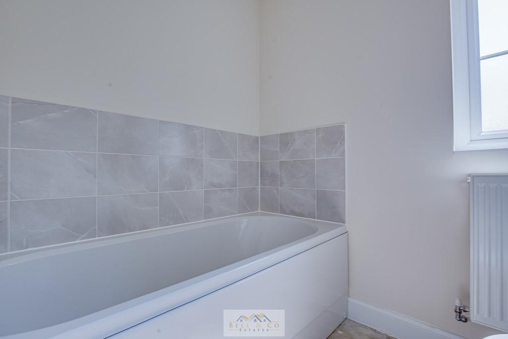 Bathroom 1.2
