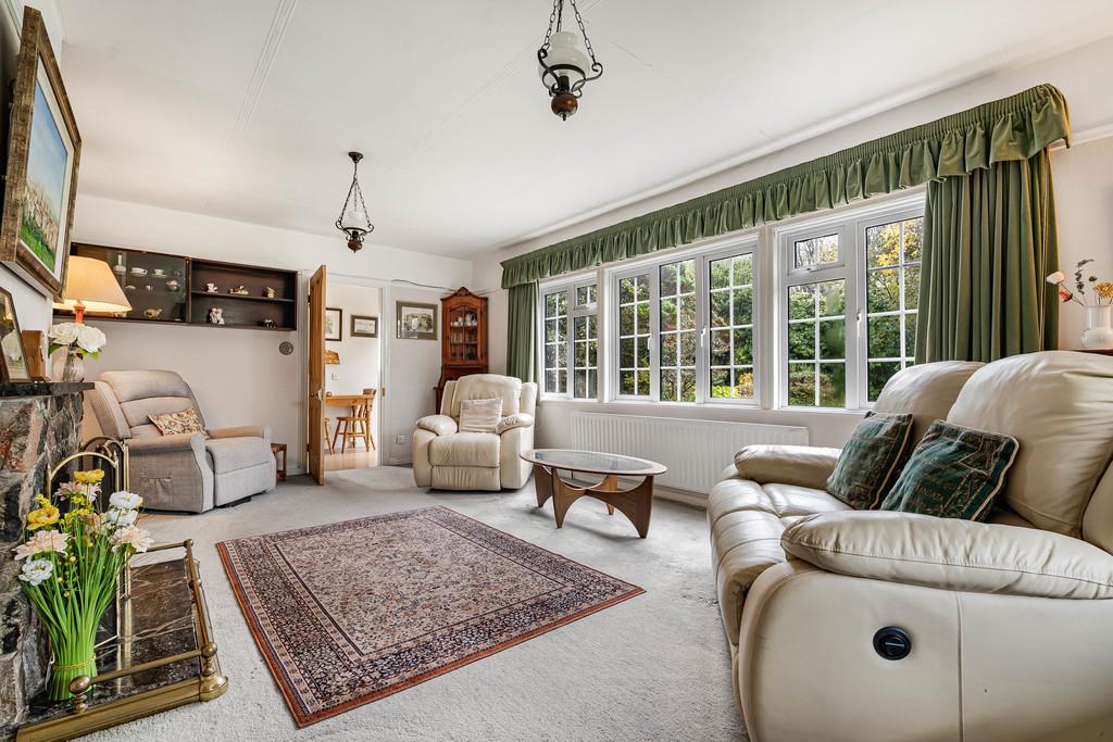 Living room (2)