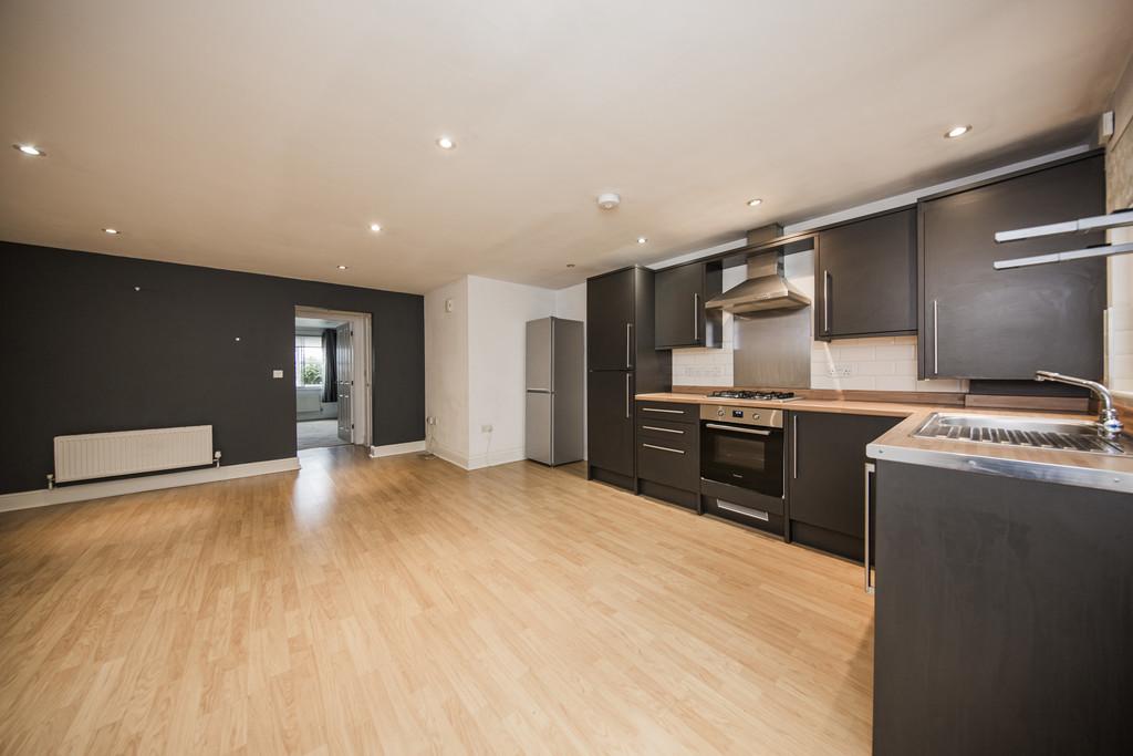 Longe - Kitchen 1