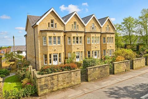 4 bedroom end of terrace house for sale, Harlow Moor Road, Harrogate, HG2