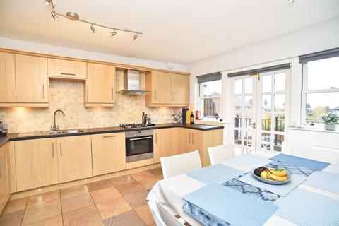 4 bedroom end of terrace house for sale, Harlow Moor Road, Harrogate, HG2