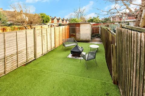 3 bedroom terraced house for sale, Gold Street, Wellingborough NN8