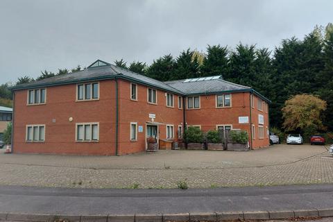 Distribution warehouse to rent, Nursery Rd North Leigh OX29 6SW