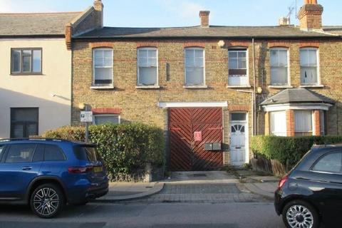 Property for sale, London NW2
