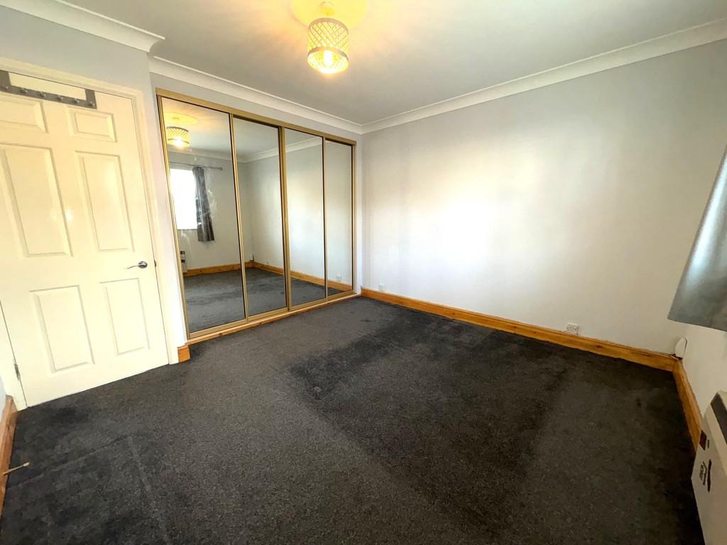 29 CBeech Ave Bed