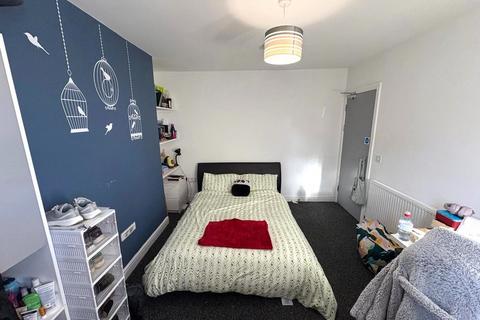 5 bedroom house share to rent, Phillips Parade, Swansea