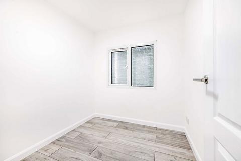 undefined, Mayes Road, London N22