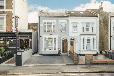 Mayes Road, London N22