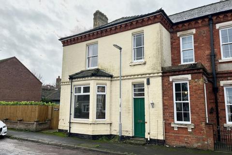 3 bedroom end of terrace house for sale, Wharf Street, Sutton Bridge