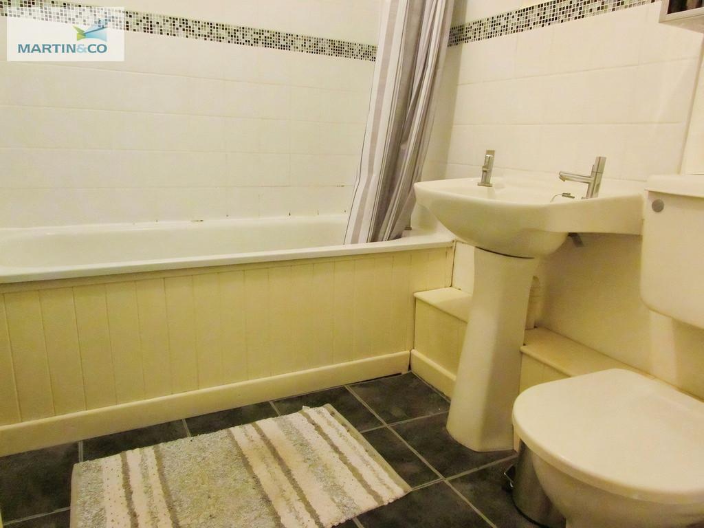 198312d5-Northumberland 20bathroom 202
