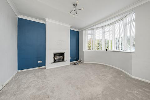 3 bedroom semi-detached house to rent, Moorfield Road, Uxbridge UB9
