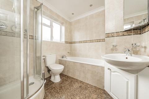 3 bedroom semi-detached house to rent, Moorfield Road, Uxbridge UB9