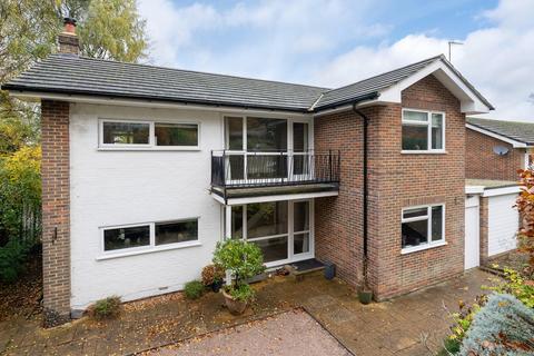 4 bedroom detached house for sale, Elmhurst Drive, Dorking