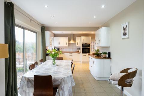 4 bedroom detached house for sale, Elmhurst Drive, Dorking