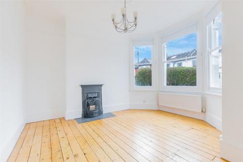 2 bedroom maisonette to rent, Hawthorn Road, London N8