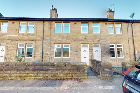 3 bedroom terraced house to rent, Scandinavia Terrace BD19