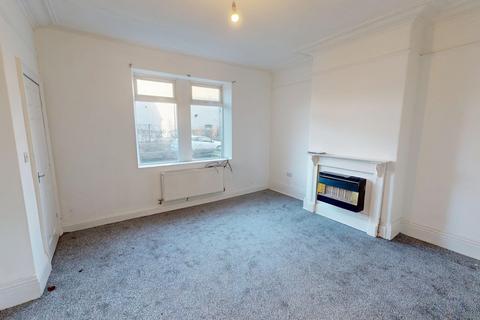 3 bedroom terraced house to rent, Scandinavia Terrace BD19