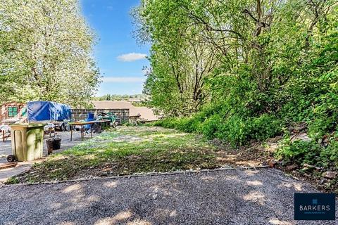 3 bedroom end of terrace house for sale, Warwick Road, Batley
