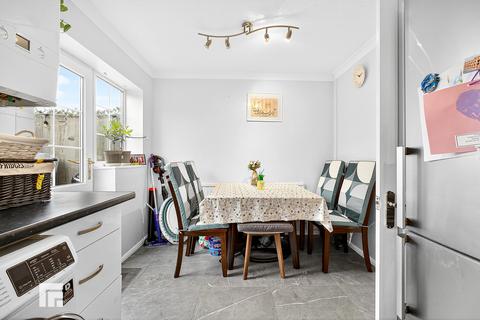 undefined, Glenrise Close, St. Mellons, Cardiff