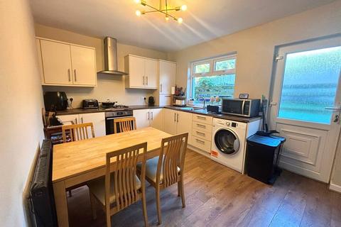 3 bedroom terraced house for sale, Leaventhorpe Lane, Bradford