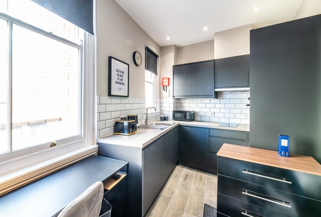 Canning Place B111-002