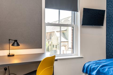 4 bedroom apartment to rent, The Maze,North Sherwood Street, Nottingham