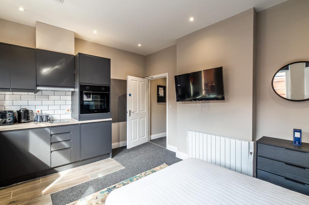 Canning Place B114-003