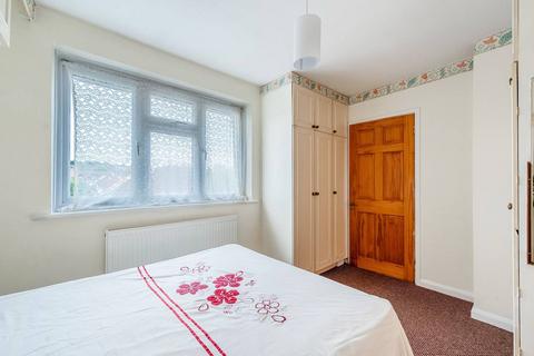 undefined, Porlock Avenue, Harrow, HA2