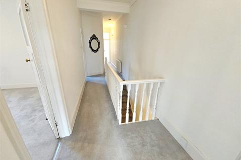 undefined, Valkyrie Road, Westcliff on sea, Westcliff on sea,