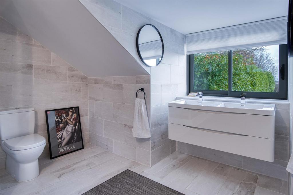 Ensuite (Bedroom One)