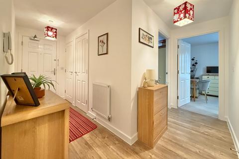undefined, Montefiore Dive, Sarisbury Green