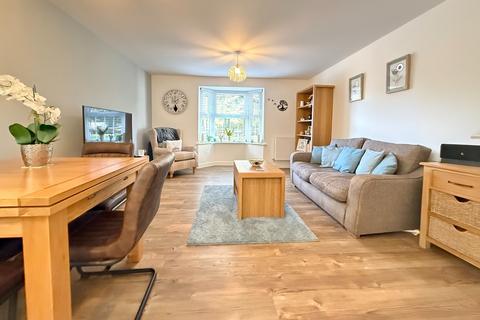 undefined, Montefiore Dive, Sarisbury Green