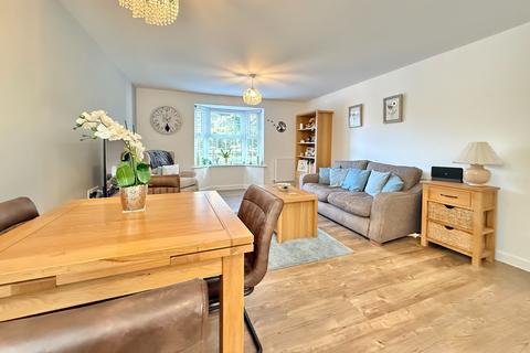 undefined, Montefiore Dive, Sarisbury Green