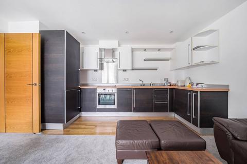 2 bedroom flat to rent, Walnut Tree Close, Guildford, GU1