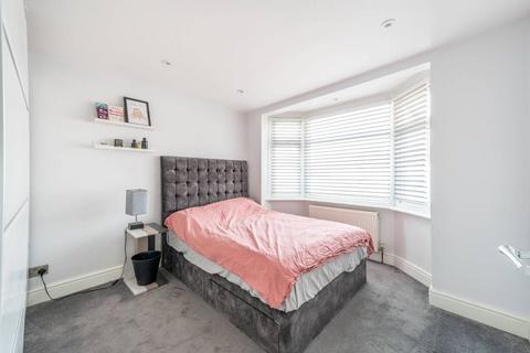 4 bedroom end of terrace house for sale, Conway Crescent, Perivale, Greenford, UB6