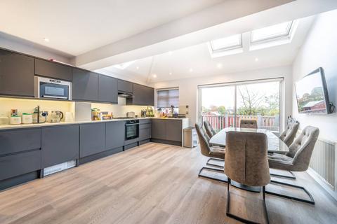 4 bedroom end of terrace house for sale, Conway Crescent, Perivale, Greenford, UB6