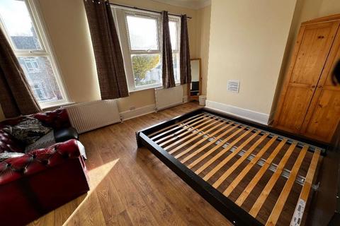 undefined, Glenwood Road, London N15