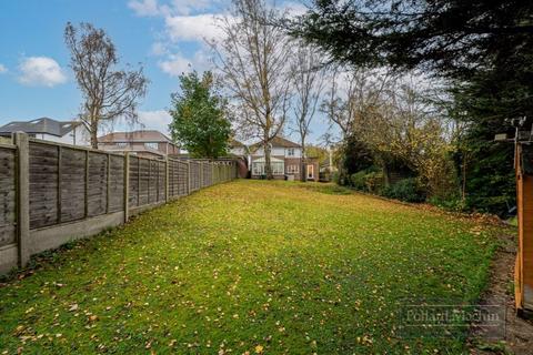 undefined, Blacksmiths Hill, Sanderstead