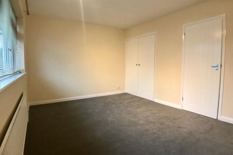 2 bedroom terraced house to rent, Town Lane, High Wycombe HP10