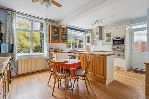 4 bedroom semi-detached house for sale, Barrow Point Avenue, Pinner, HA5
