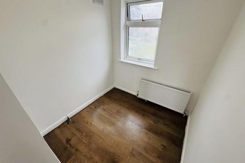 67 The Fairway, Northolt, UB5 4SN