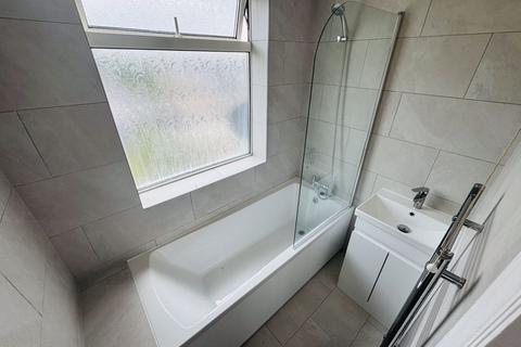 67 The Fairway, Northolt, UB5 4SN