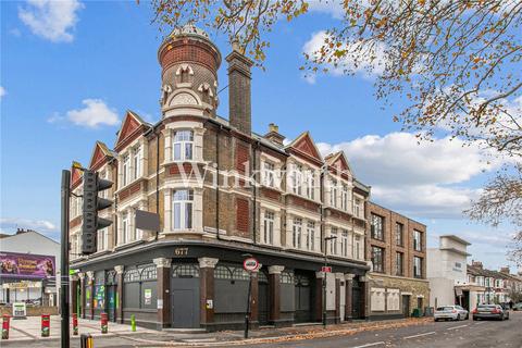 2 bedroom apartment to rent, Frobisher Road, London, N8
