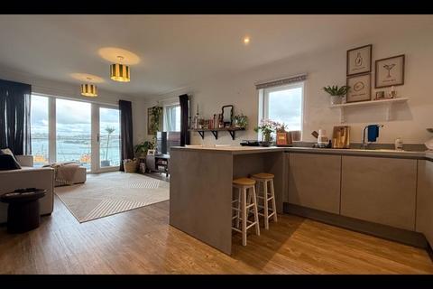 2 bedroom flat for sale, Thomas Blake Avenue, Southampton SO14