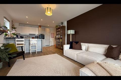 2 bedroom flat for sale, Thomas Blake Avenue, Southampton SO14
